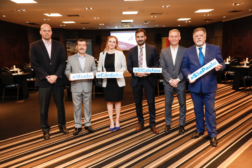 Aerolíneas celebra inauguração da rota São Paulo–Córdoba/El Calafate; veja fotos 1 42F3943D-8EC4-4979-9DAB-8684ACEBCFDF