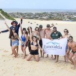 Agentes de viagens nas dunas de areia que ladeiam Natal