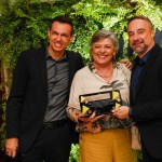 Meire Medeiros, do Grupo MM, entre Alexandre Pinto e Renato Kiste, da Shift