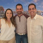 Angel Sarria, da Disney, entre Mary Giacometi e Cristiano Placeres, da CVC