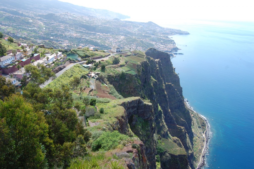 Destinos 3 Cabo Girão maior falésia marinha de Madeira 589 metros altura Destinos