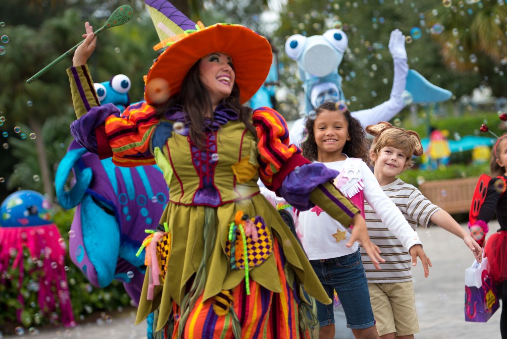 SeaWorld Orlando e Busch Gardens passam a comercializar ingressos do Halloween no Brasil 2 SWO Spooktacular 2018 (13)