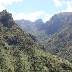 Serra da Encumeada divide a Ilha da Madeira em Norte e Sul