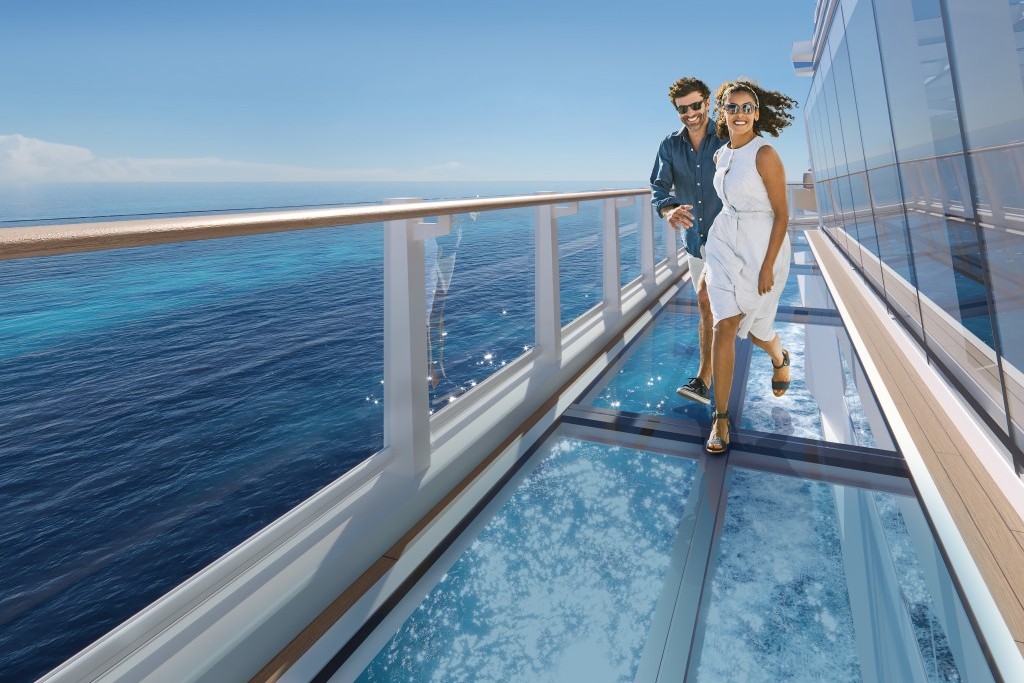 Com amplo espaço aberto e pista de kart, NCL recebe o novo Norwegian Prima; fotos 3 norwegianprima-oceanboulevard-oceanwalk-lifestyle-composite