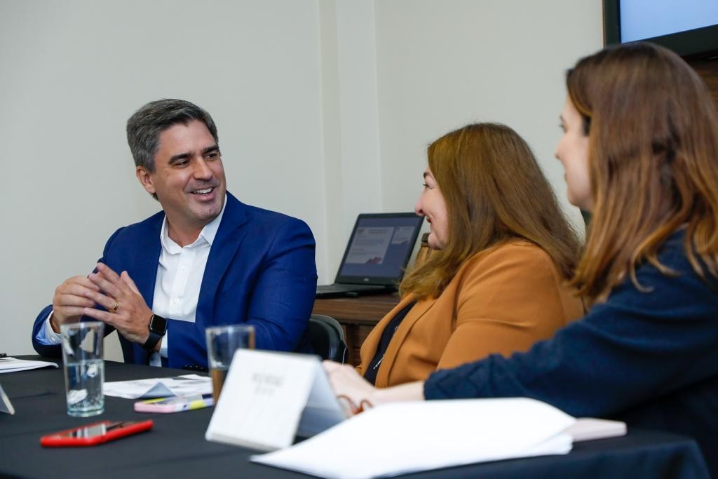 Antonio Baptista, presidente da Empetur, Magda Nassar, presidente da Abav Nacional, e Milu Megale, secretária de Turismo do PE