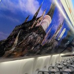 Castelo de Hogwarts está estampado no interior da aeronave