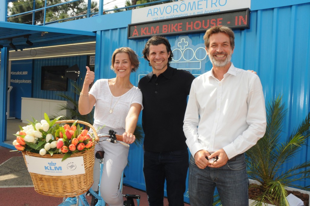 Christine Briso, Steven Van Wijk e Manuel Flahault, da Air France-KLM