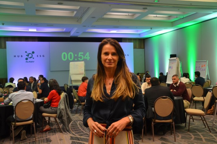 Giovana Jannuzzelli, presidente da Alagev, falou sobre a importância de realizar este tipo de evento com objetivo de fomentar o debate para avançar a pauta ESG no Brasil.