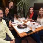 Mariana Barreto e Hugo Lagares, da Diversa, junto com Elenilde Rodrigues, da Nova Operadora e Karina Nascimento da Copa Airlines