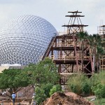 Pavilhão do México sendo construído em 1982 Pavilhão do México sendo construído em 1982