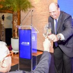 Alex Savic celebra com parceiros os 30 anos de operações da aérea no Brasil