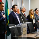 Autoridades durante a execução do hino nacional na abertura do evento Agenda Brasil Autoridades durante a execução do hino nacional na abertura do evento Agenda Brasil