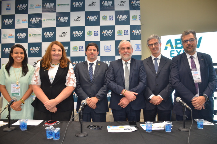 Abav Expo 2022: autoridades celebram sucesso da feira no desenvolvimento do turismo; veja fotos 1 Autoridades realizaram uma coletiva de imprensa para apresentar dados que confirmam a importancia da feira no setor