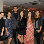 Carlos Antunes, Suelda Vicente e Denize Fortuna da TAP, com convidados, como a atriz Adriana Birolli