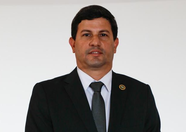Carlos Brito, ministro do Turismo Eric Ribeiro