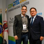 Cristiano Placeres, da CVC, e Manoel Linhares, presidente da ABIH Nacional