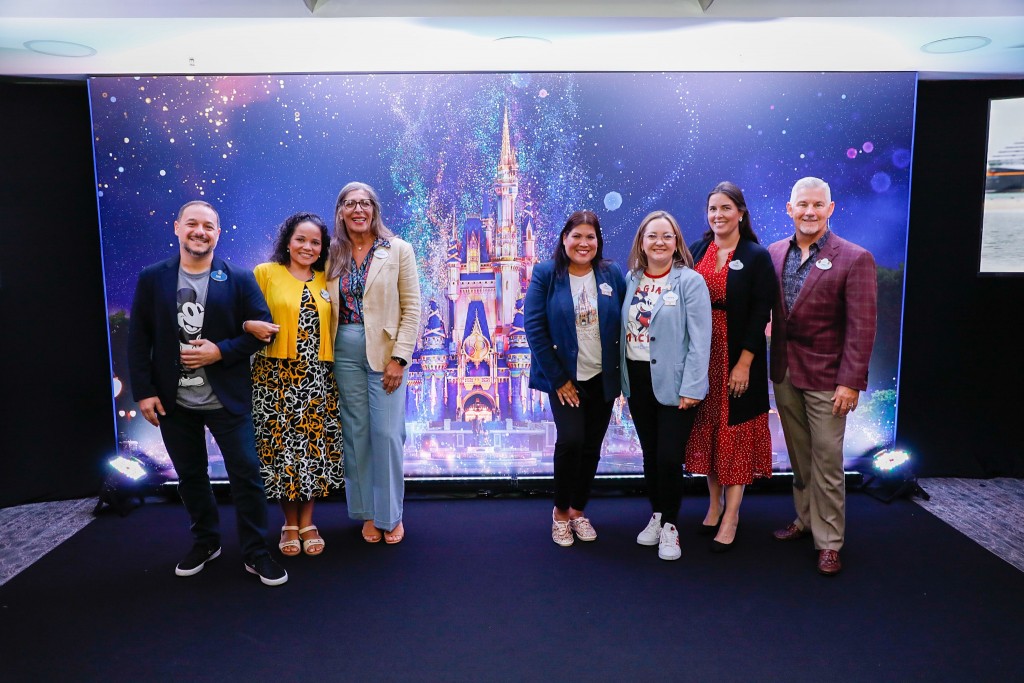 Time da Disney está no Brasil para série de treinamentos e networking; veja fotos Equipe da Disney