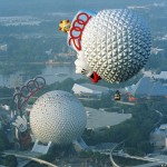 Balão no formato da Spaceship Earth em 2000