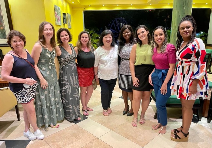 Interep promove famtour na Jamaica Grupo de agentes com Rebeca Ferreira, diretora da Interep e Jessica Fabbrini, epresentante de Vendas Latam do Playa Hotels & Resorts (Foto: reprodução)