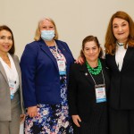 Jenny Bakopoulos, Karen Wiebelhaus, e Jessica Simon, do Consulado Americano, com Magda Nassar, presidente da Abav Nacional