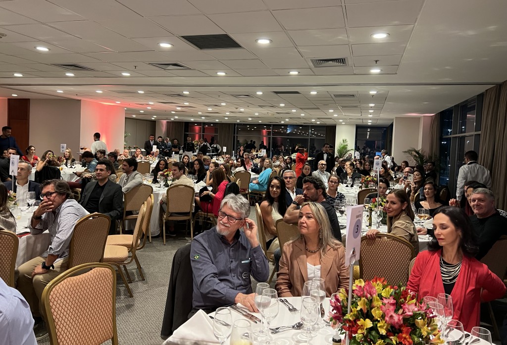 Mais de 100 pessoas compareceram ao evento