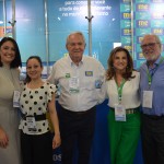 Marta Rossi e equipe da Festuris junto com o presidente do M&E, Roy Taylor