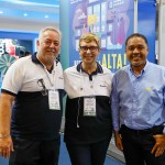 Michael Barkoczy e Barbara Picolo, da ETS, com Claudio Junior, diretor da BTM