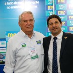 Roy Taylor, do M&E, e Carlos Brito, ministro do Turismo