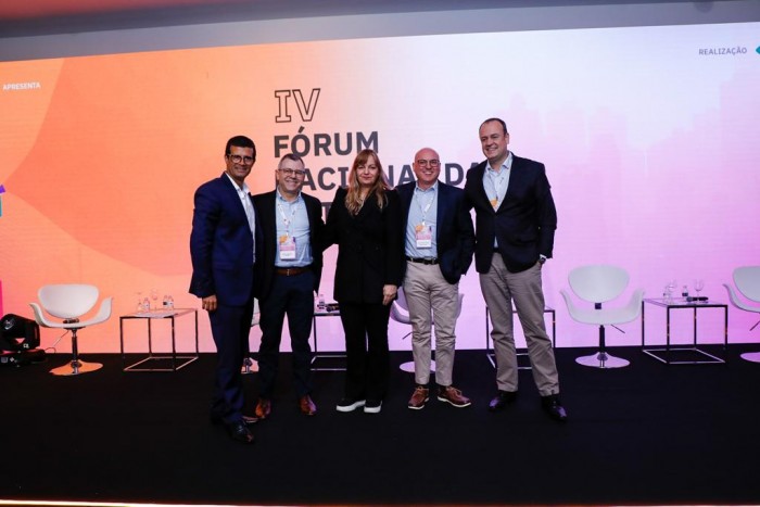 IV Fórum Nacional de Hotelaria: "Tarifas dinâmicas vêm para ficar", afirmam especialistas 1 O painel “Em um mundo tão dinâmico, a tarifa fixa ainda faz sentido?” trouxe especialistas para um dos debates mais importantes do setor hoteleiro: as tarifas fixas X dinâmicas (Foto: Eric Ribeiro)