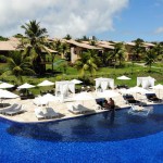 Uma das três piscinas do hotel