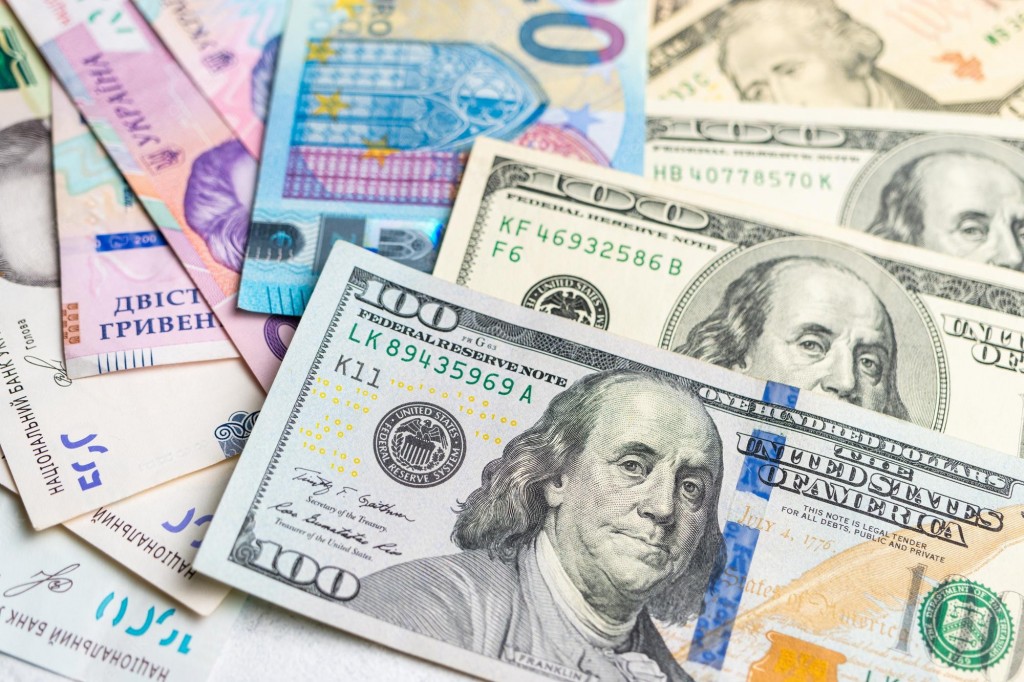 dolar euro dinheiro Travelex Confidence apresenta ofertas exclusivas em câmbio na Best Week 2023