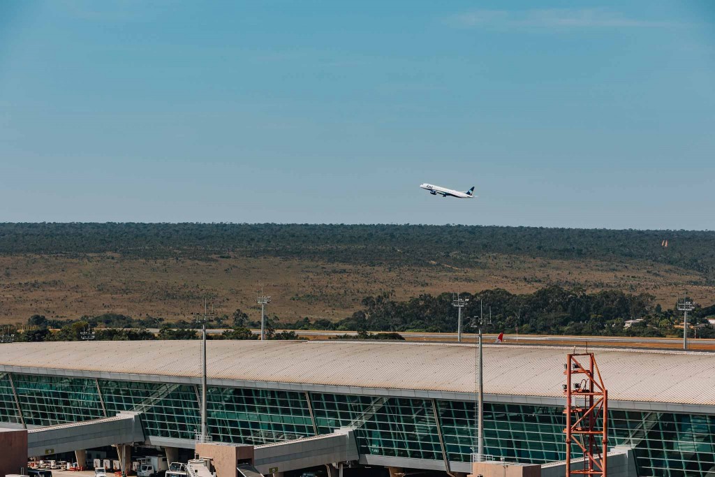 Anac destaca dois anos de Voo Simples com 70 medidas para modernizar setor Aeroporto aeronave inframerica divulgacao