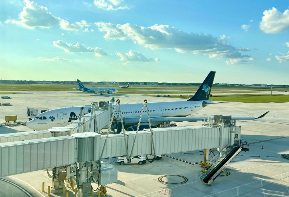 Azul inicia operações em novo terminal do aeroporto de Orlando [3]