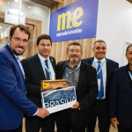 Carlos Brito, ministro do Turismo com equipe de Brasília