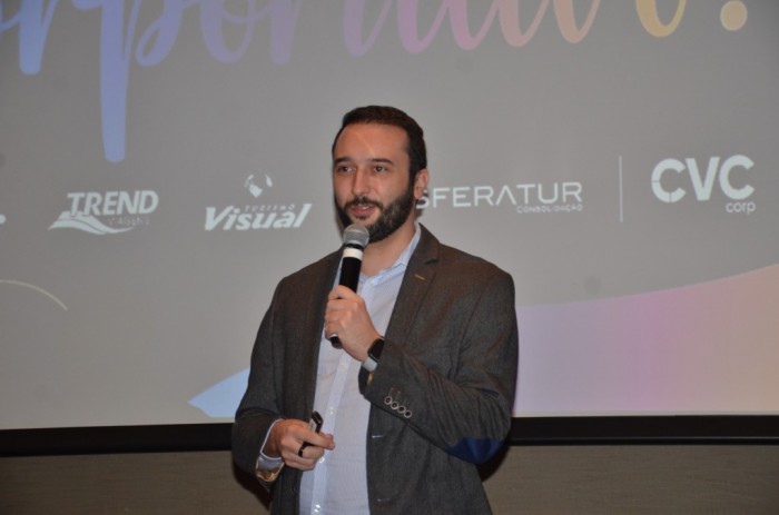 Brasil quer ser a 5ª maior economia em Viagens Corporativas do mundo até 2027 Fernão Loureiro apresentou a palestra "Gestão e Tendências de Viagens Corporativas"