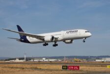 Companhias aéreas desviam voos após ataque de Israel ao Irã; aeroportos e espaços aéreos são fechados