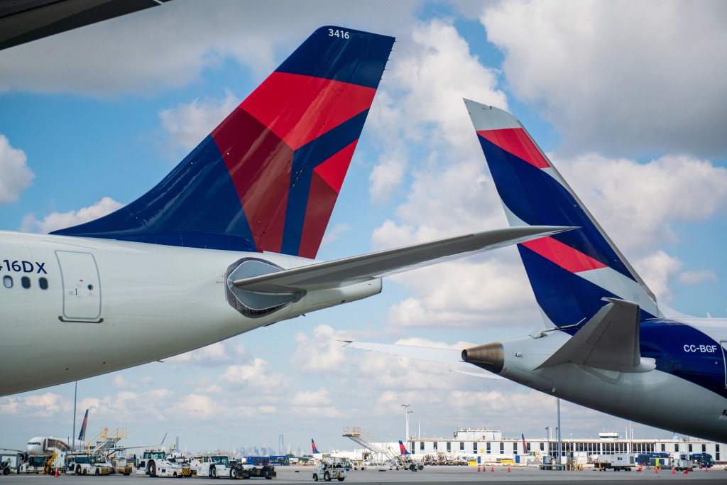 Delta e Latam lançam campanha de marketing focada nos benefícios da joint venture; vídeo 1 delta latam Delta e Latam lançam campanha de marketing focada nos benefícios da joint venture; vídeo