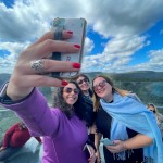 A parada na plataforma de vidro no Skyglass Canela foi um ponto obrigatório para selfies e vídeos dos agentes de viagens