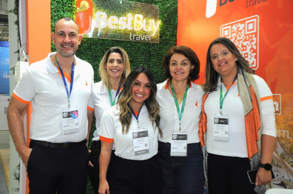 BestBuy Travel lança campanha de Black Friday com câmbio reduzido Equipe da BestBuy Travel
