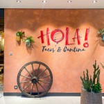 Fachada do Hola! restaurante especializado em comida mexicana