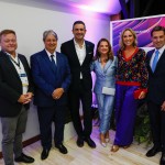 Frédéric Gossot, da TAP, Nestor Tissot, prefeito de Gramado, Carlos Antunes, da TAP, Marta Rossi, do Festuris, Gabriela Swan, da rede de hotéis Swan, e Eduardo Zorzanello, do Festuris