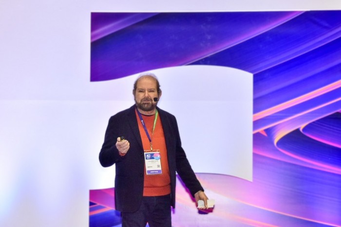 Guilherme Paulus fala sobre luxo no Meeting Festuris