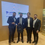Lançamento do novo voo da Latam de Guarulhos para Joanesburgo teve sorteio de brinde Lançamento do novo voo da Latam de Guarulhos para Joanesburgo teve sorteio de brinde
