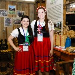 Laíse Feijo e Joice Caroline, do Roteiro Rural Raizes Coloniais Laíse Feijo e Joice Caroline, do Roteiro Rural Raizes Coloniais