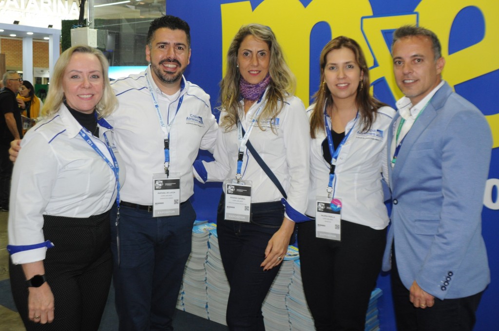 Monica Afonso, Raphael de Lucca, Rosana Caporal, Valéria Padilla e Christian Rodriguez, da Copa Airlines