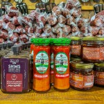 Na salamaria e cutelaria Famille Chaulet, os agentes de viagens puderam provar e comprar queijos, geleias e doces