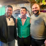 Renato Alves, da ViagensPromo com Antônio Garcia, proprietário da Cantina Linha Bella e Leandro Roberto, da ViagensPromo