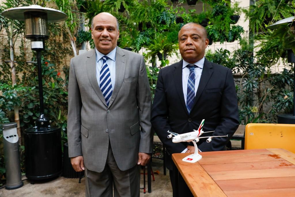 Stephane Perard, Diretor-Geral da Emirates no Brasil, e Salem Obaidalla, Vice-Presidente Sênior de Operações Comerciais das Américas da Emirates Airlines