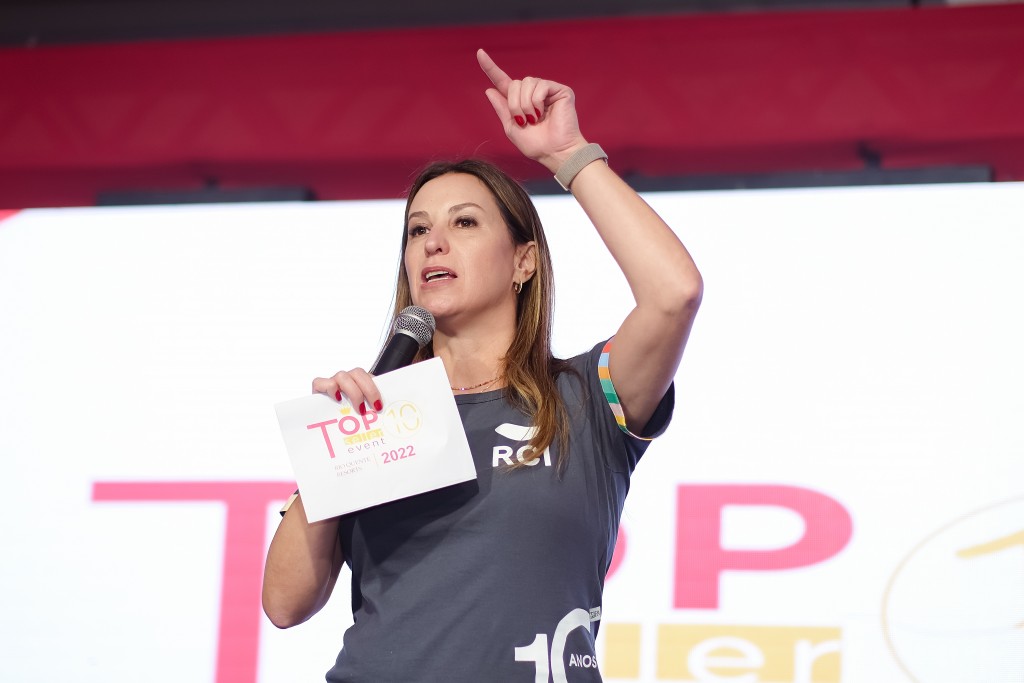 RCI finaliza 10ª edição do Top Seller Event com mais de 130 premiados TOP SELLER2022_Fabiana Leite