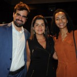 Vitor Megale, da CVC, com Daniela Araujo e Iris Ferreira, da Decolar